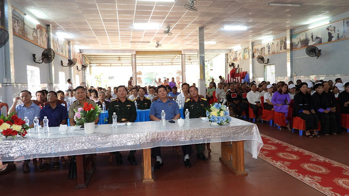 Ngay hoi dai doan ket buon Treng 1